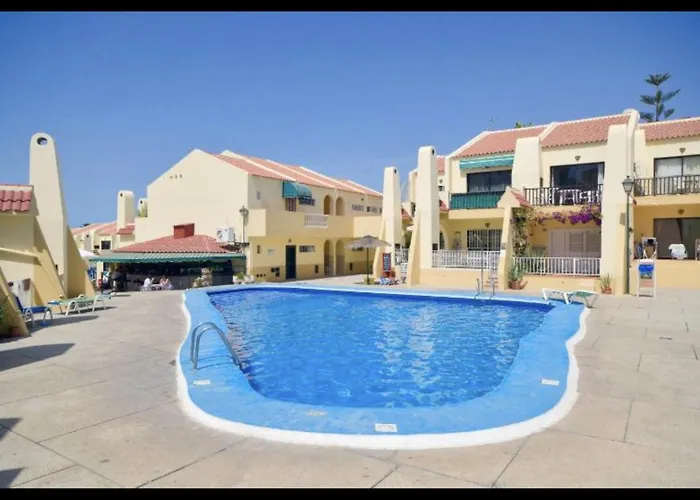 아파트 - 2 Bedroom Large Duplex With Double Terrace 아데제